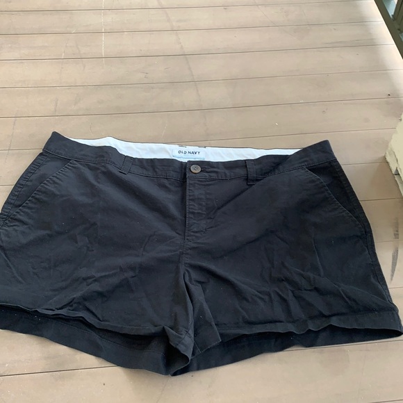 Old Navy Black Shorts Size 16 - Picture 1 of 10